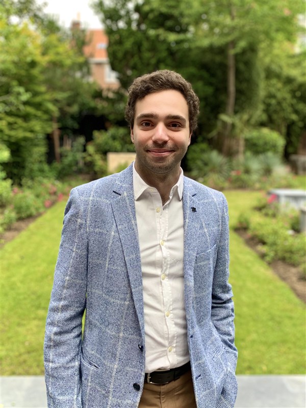 Vote for Simon Abboud for IE University Alumni EPIC Awards Young and amp Ambitious Minds